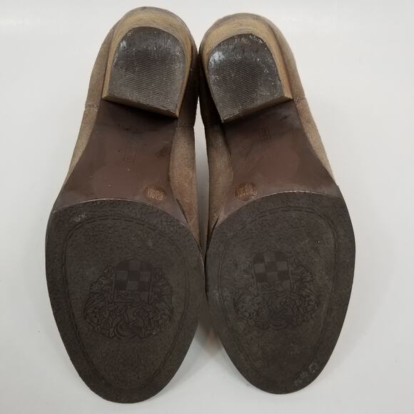 Vince Camuto Hessa Suede Stacked Heel Chelsea Boots Booties Taupe Tan Size 8.5 - Picture 8 of 9